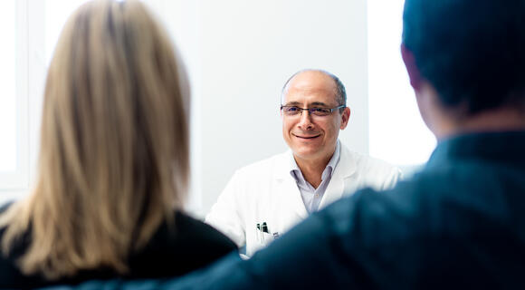 Professeur Anis Feki médecin-chef gynécologie et obstétrique