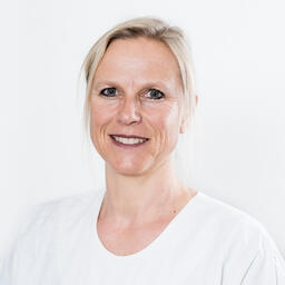  Nicole Bucher