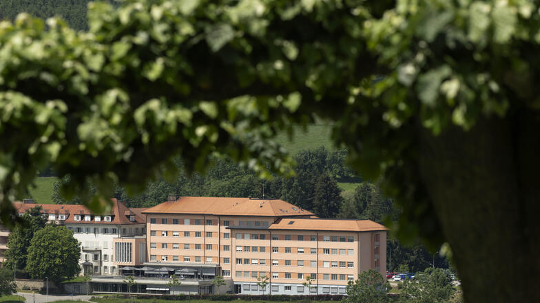 Aussenansicht des HFR Billens im Sommer 2019