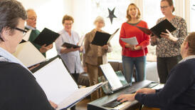 Musikalische Weihnachtsfeier für die Patienten des HFR Meyriez-Murten